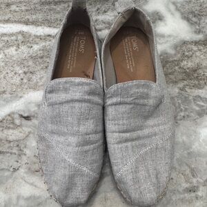 TOMS Light Gray Casual Slip-Ons 8.5